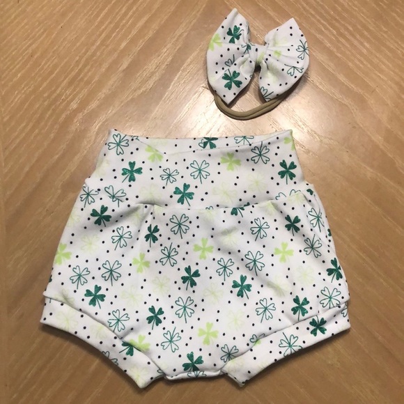 ST PATTY’S DAY BOW AND BUMMIE SET - Picture 2 of 3